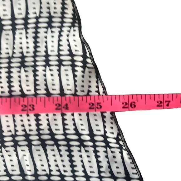 Benetton Black White Geometric Abstract Print Flowy Top XS Workwear Office Work - Picture 7 of 7